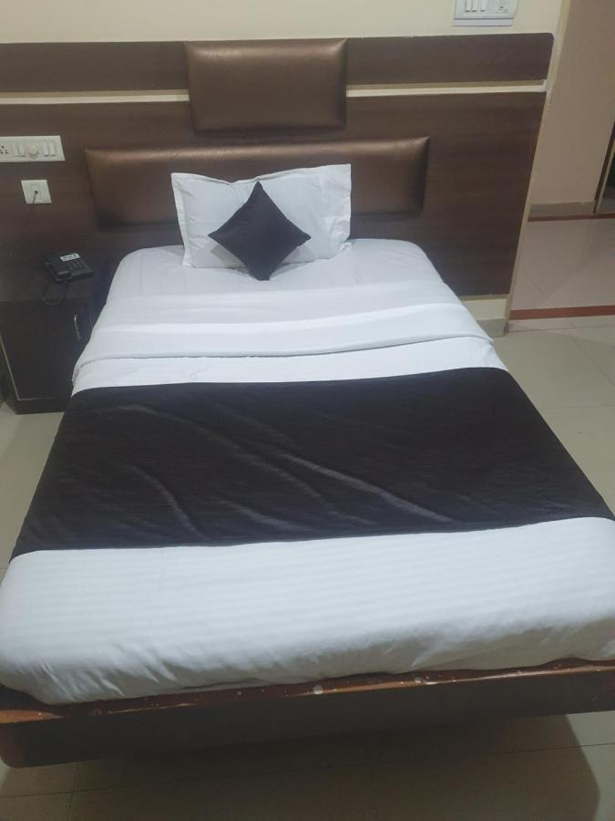 Hotel Anmol Ambikapur Exterior foto